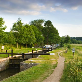 Countryside at Farncombe lock Surrey